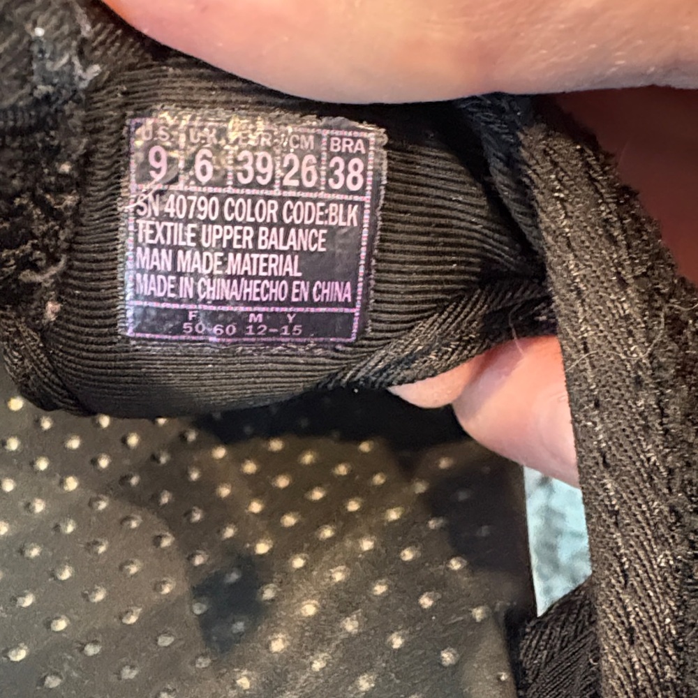 Skechers Women's Black Slide Sandals. Size 9. EUC - Picture 5 of 6